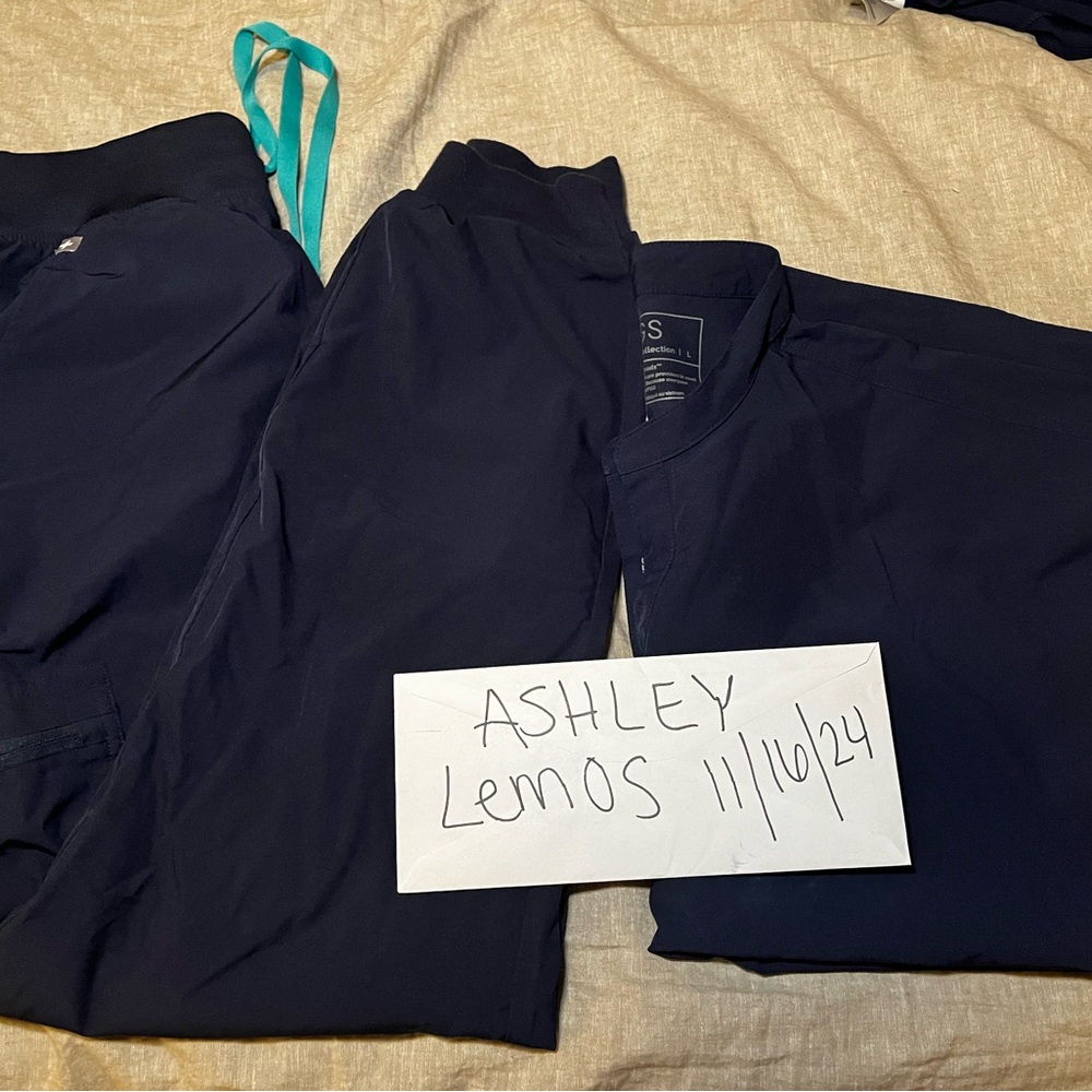 FIGS Navy Blue Scrubs Set
